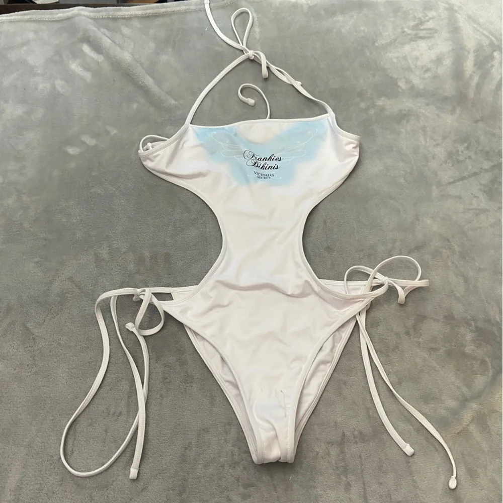 New! FRANKIES BIKINIS Victoria's Secret Icon One Piece monokini 4489